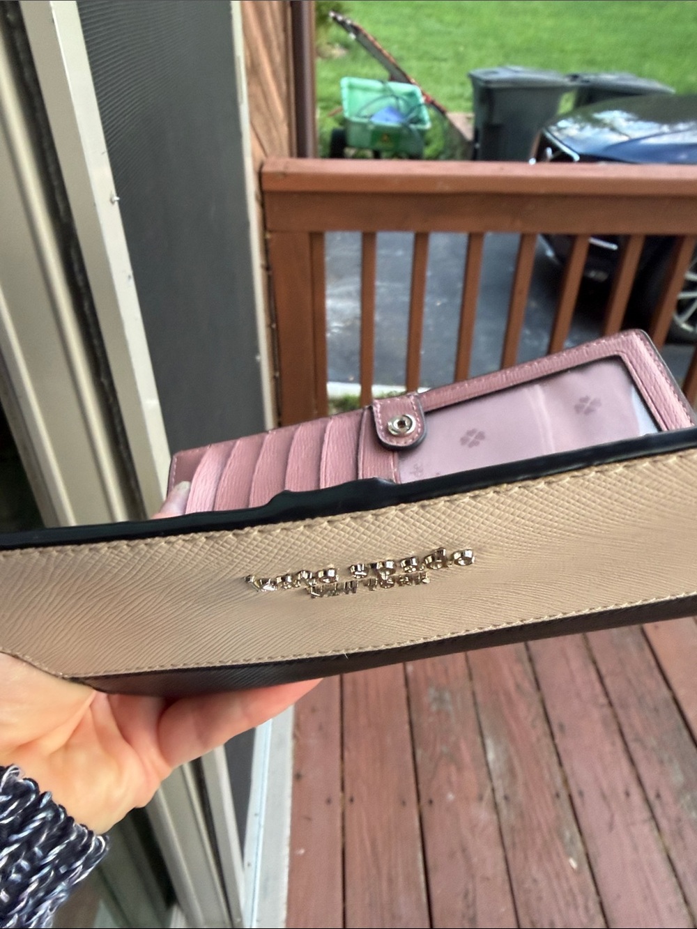 Kate Spade ♠️ Two-Tone Saffiano Leather Wallet EUC